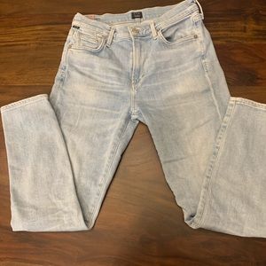 Light wash high rise cropped skinnies.  C of H